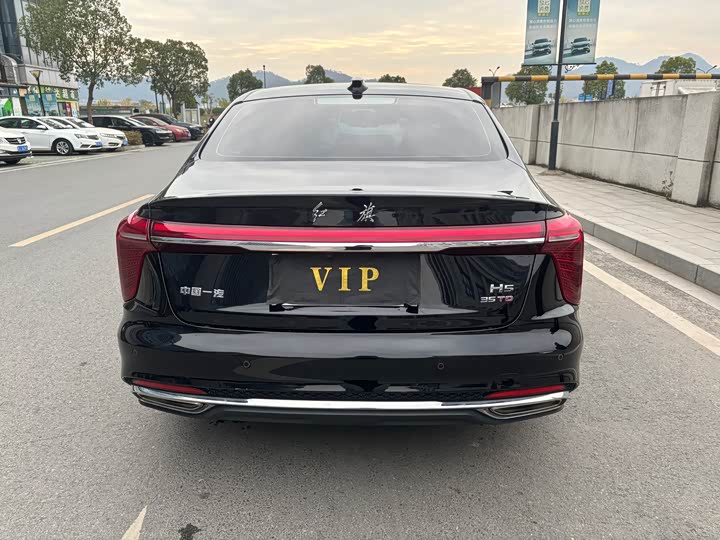 Фото 9 - Hongqi H5