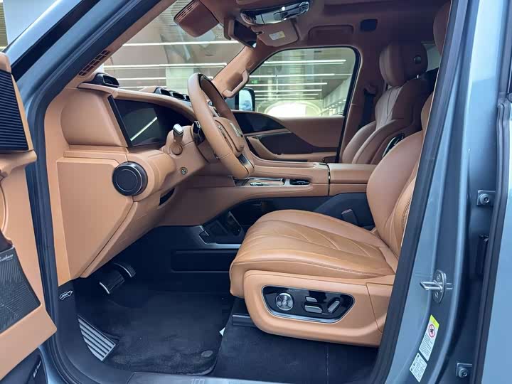 Фото 10 - BYD Yangwang U8