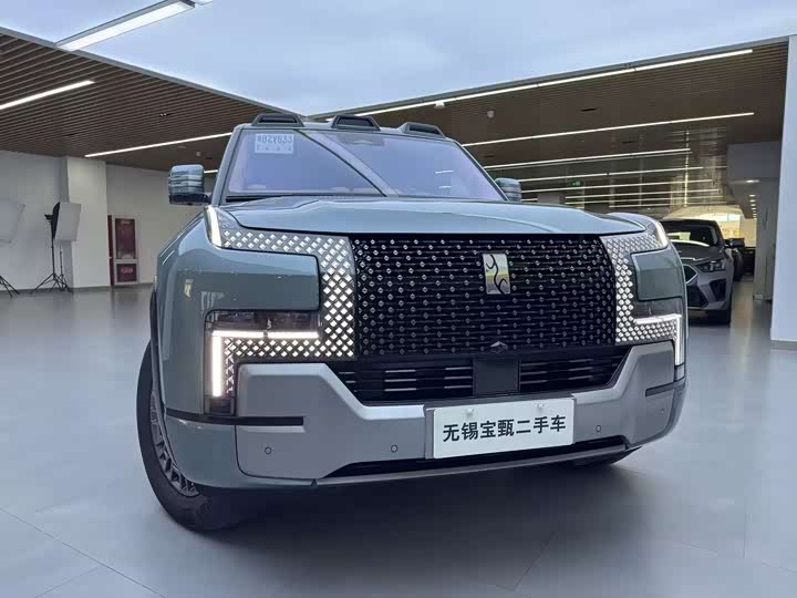 Фото 2 - BYD Yangwang U8