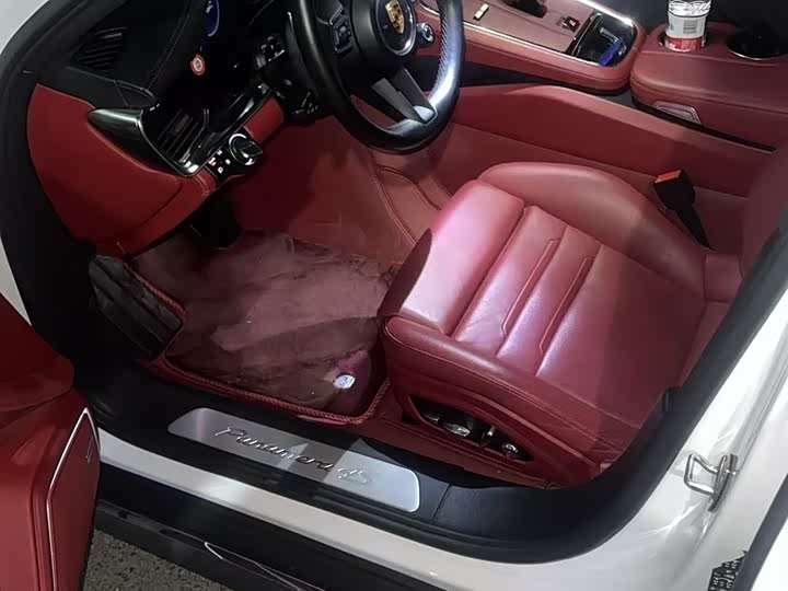 Фото 4 - Porsche Panamera