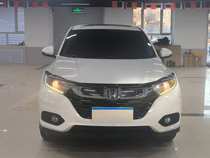 Фото 2 - Honda Vezel
