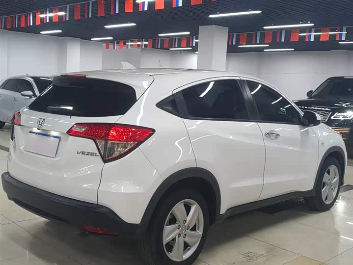 Фото 4 - Honda Vezel