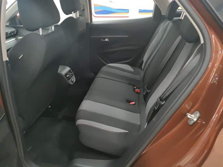 Фото 17 - Peugeot 4008