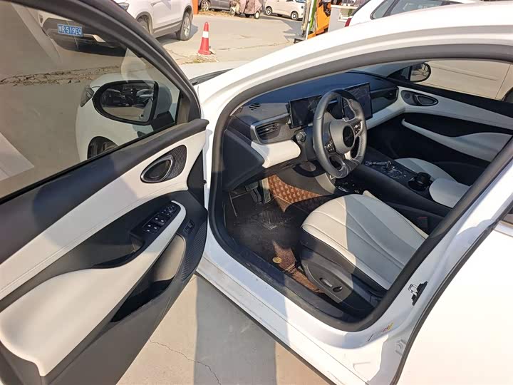 Фото 16 - BYD Seal 05 DM-i Hybrid