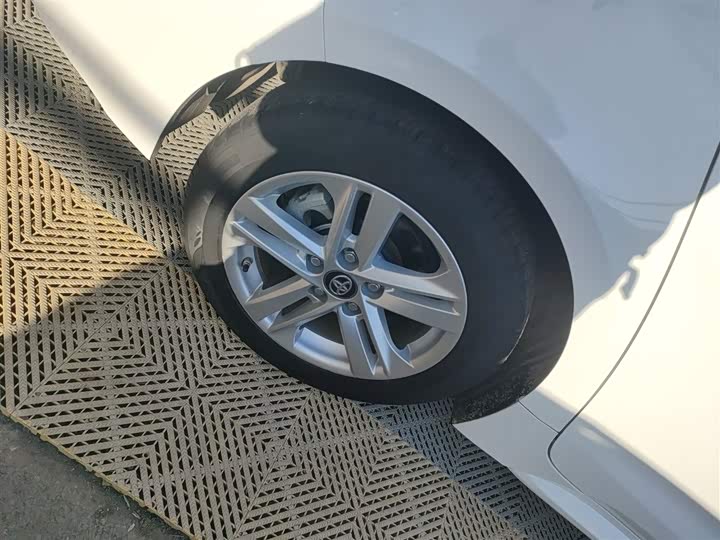 Фото 25 - Toyota Levin