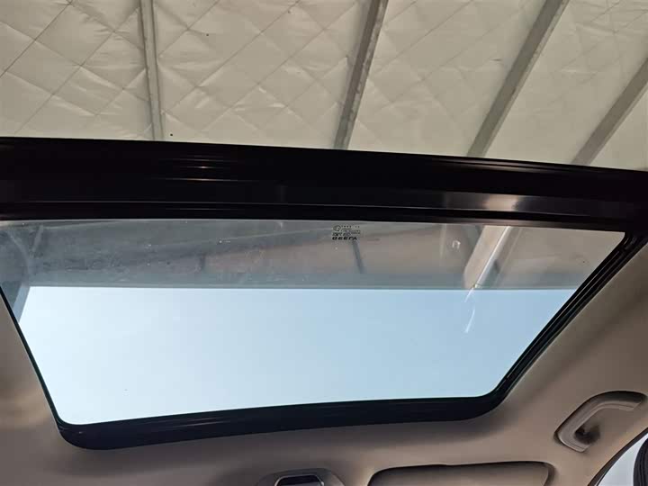 Фото 18 - Geely Coolray