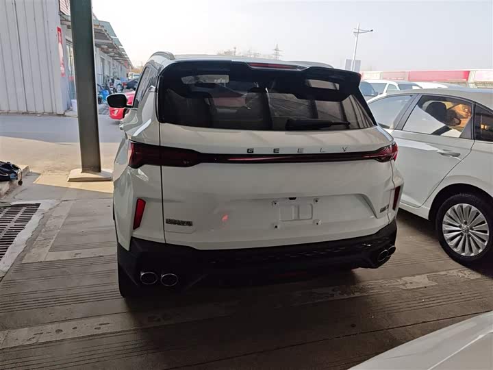 Фото 6 - Geely Coolray