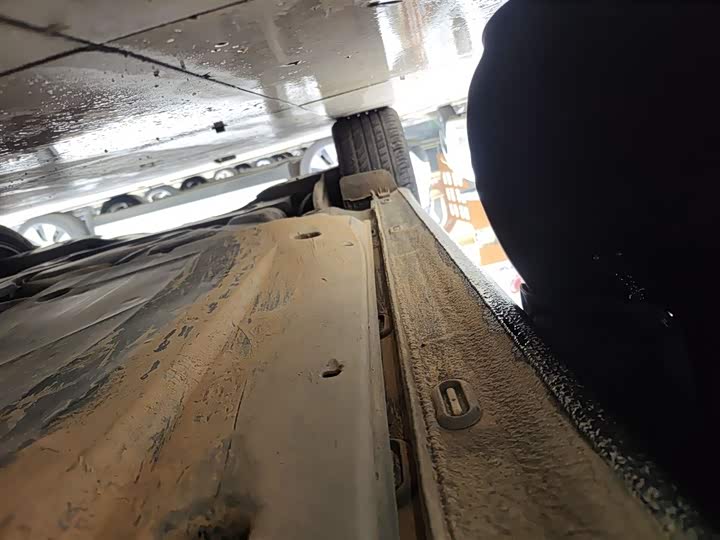 Фото 21 - Volkswagen Sagitar L