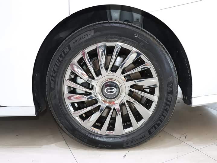 Фото 23 - GAC Trumpchi M8