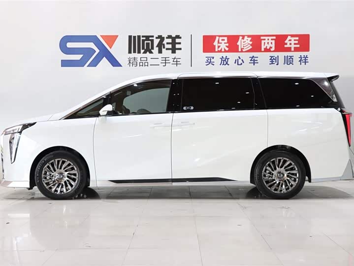 Фото 7 - GAC Trumpchi M8