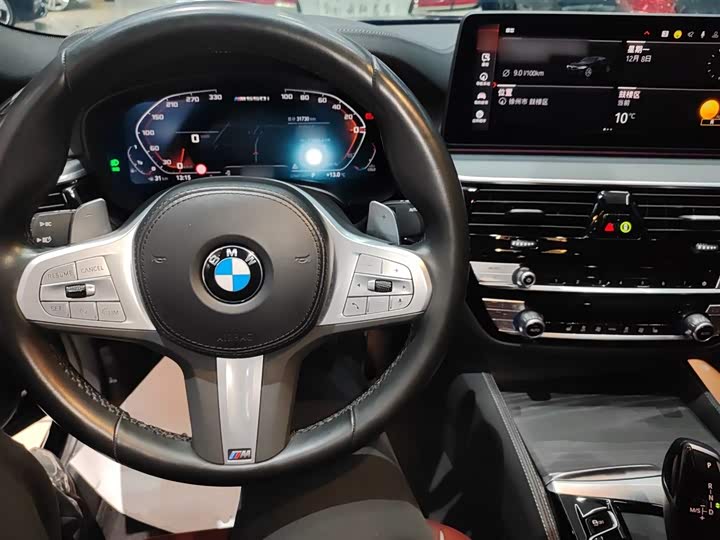 Фото 10 - BMW 5 Series