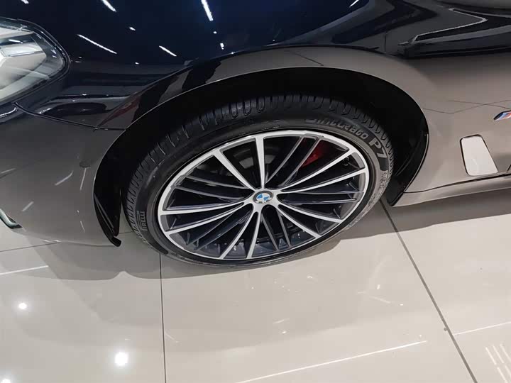 Фото 23 - BMW 5 Series