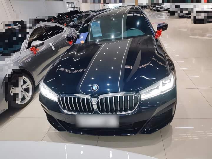 Фото 3 - BMW 5 Series