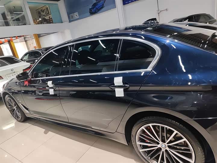 Фото 5 - BMW 5 Series