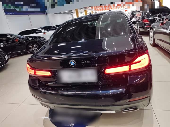 Фото 6 - BMW 5 Series