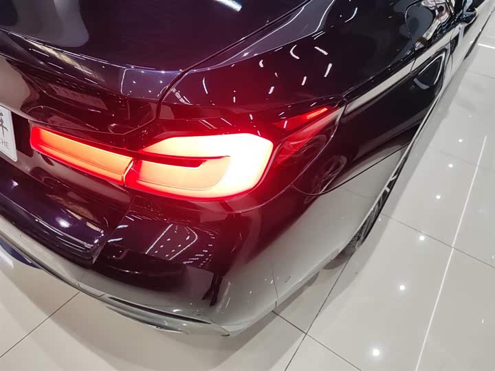 Фото 8 - BMW 5 Series