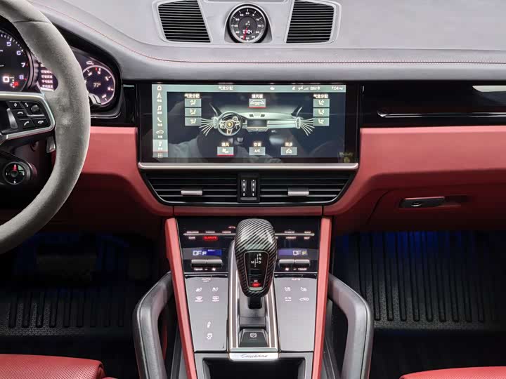 Фото 11 - Porsche Cayenne