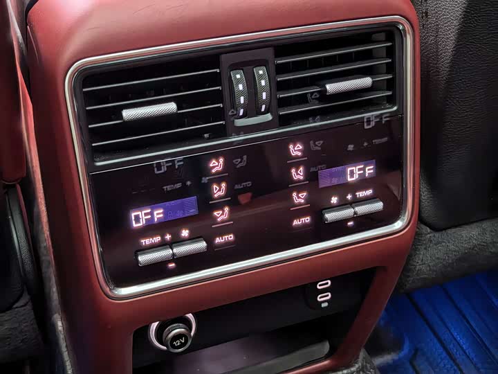 Фото 15 - Porsche Cayenne