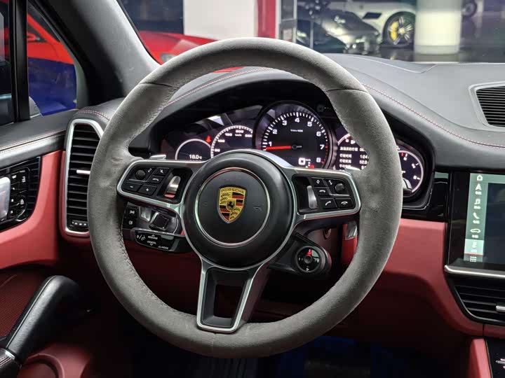 Фото 9 - Porsche Cayenne