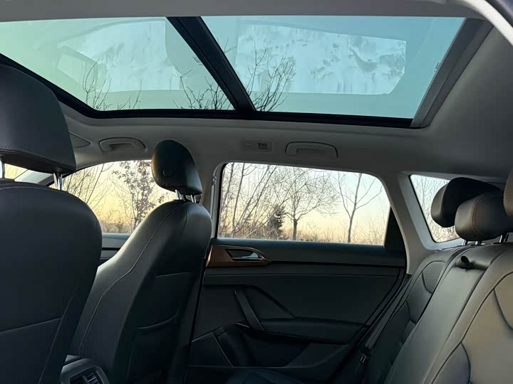 Фото 20 - Volkswagen Tharu