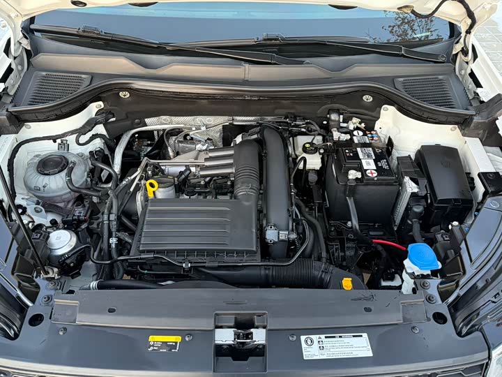 Фото 24 - Volkswagen Tharu