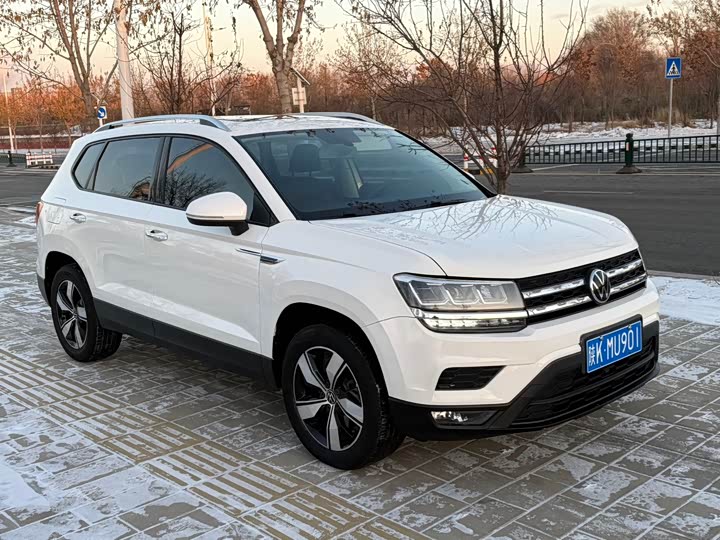 Фото 3 - Volkswagen Tharu