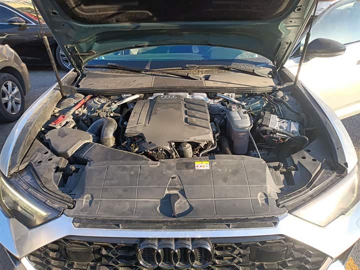 Фото 10 - Audi A6