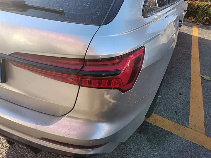 Фото 24 - Audi A6