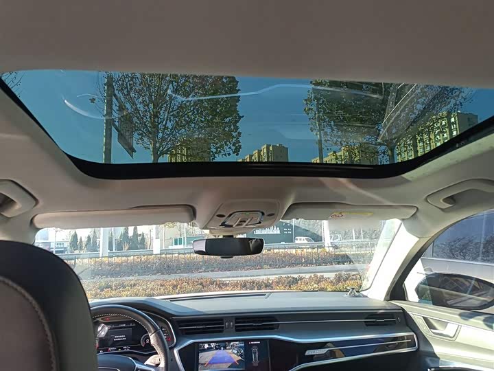 Фото 8 - Audi A6