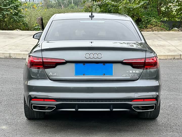 Фото 5 - Audi A4L