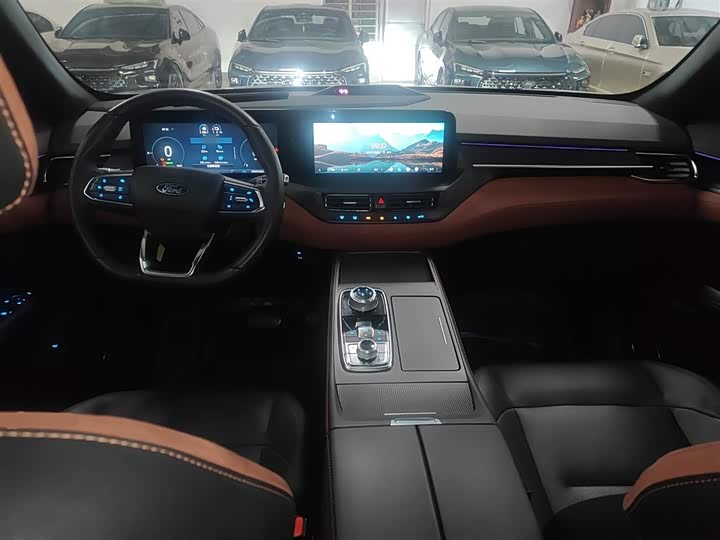 Фото 10 - Ford Equator Hybrid