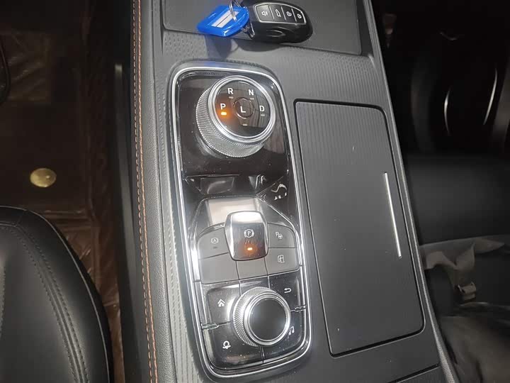 Фото 14 - Ford Equator Hybrid