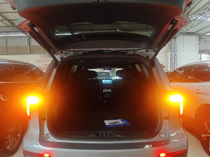 Фото 19 - Ford Equator Hybrid