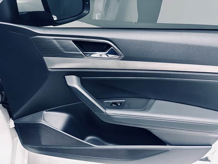 Фото 16 - Volkswagen Lavida