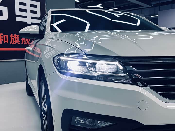 Фото 6 - Volkswagen Lavida