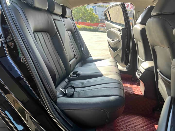 Фото 13 - Mazda Atenza