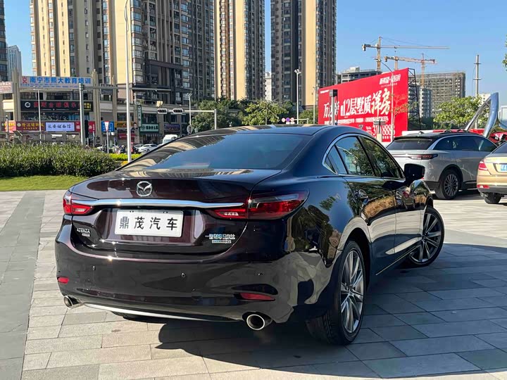 Фото 8 - Mazda Atenza