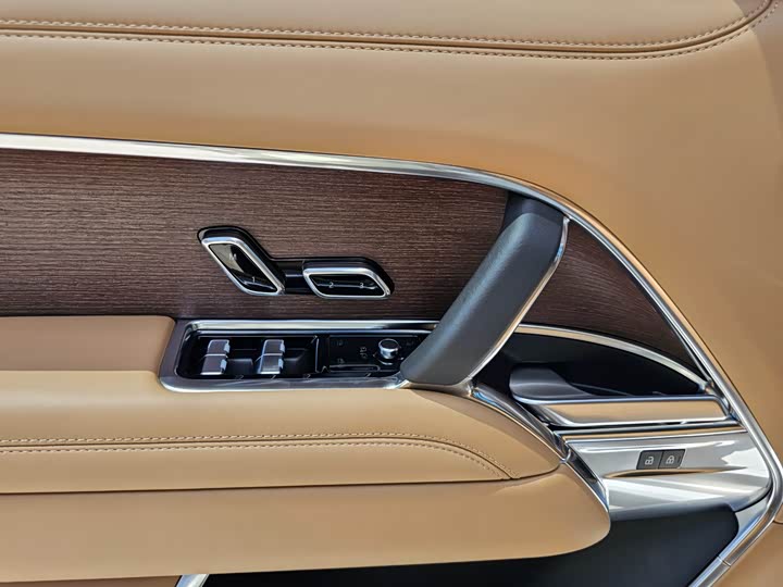 Фото 10 - Land Rover Range Rover