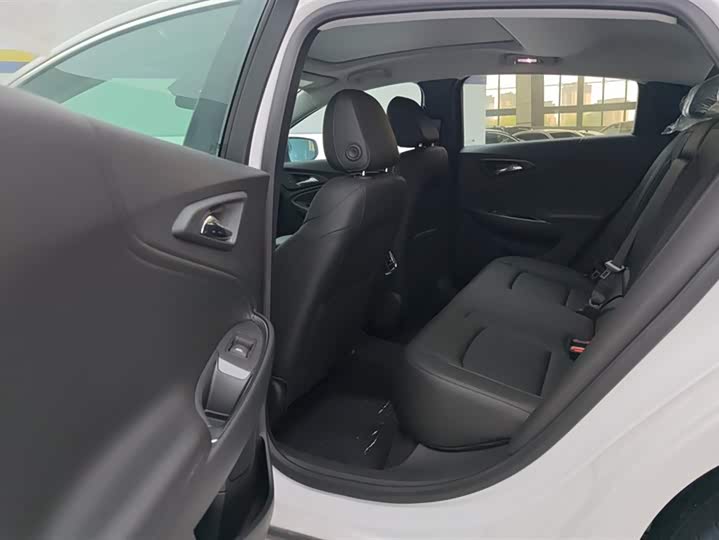 Фото 11 - Chevrolet Malibu XL