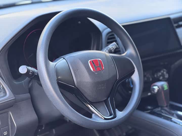 Фото 6 - Honda Vezel