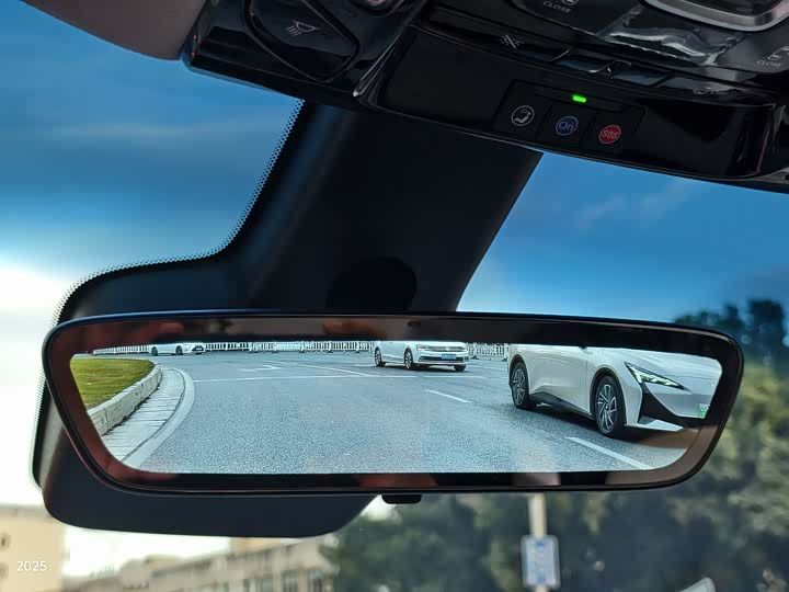 Фото 18 - Buick GL8 Hybrid