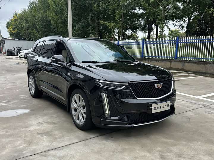 Фото 3 - Cadillac XT6