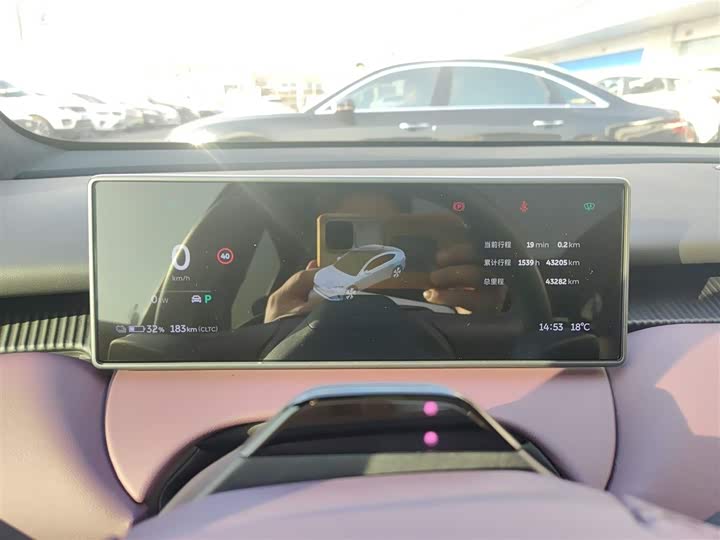 Фото 12 - Nio ET5