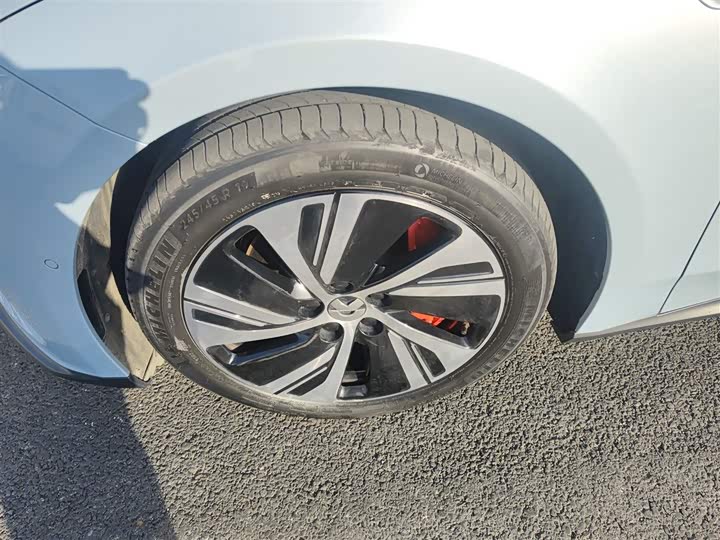 Фото 23 - Nio ET5