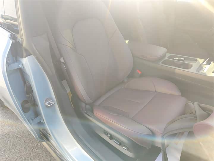 Фото 25 - Nio ET5