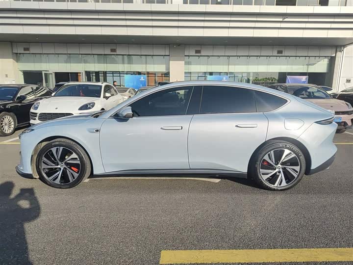 Фото 5 - Nio ET5