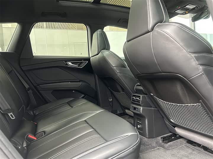 Фото 7 - Audi Q4 e-tron