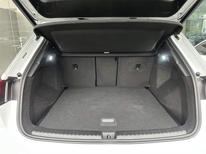 Фото 9 - Audi Q4 e-tron