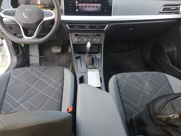 Фото 14 - Volkswagen Lavida