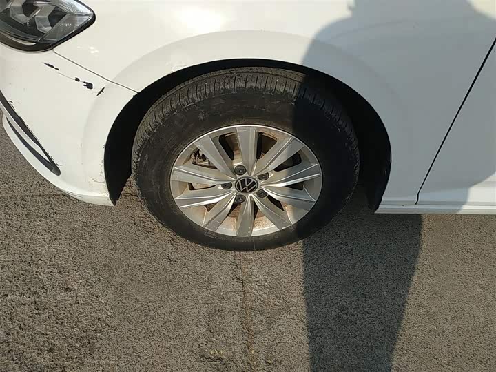 Фото 23 - Volkswagen Lavida